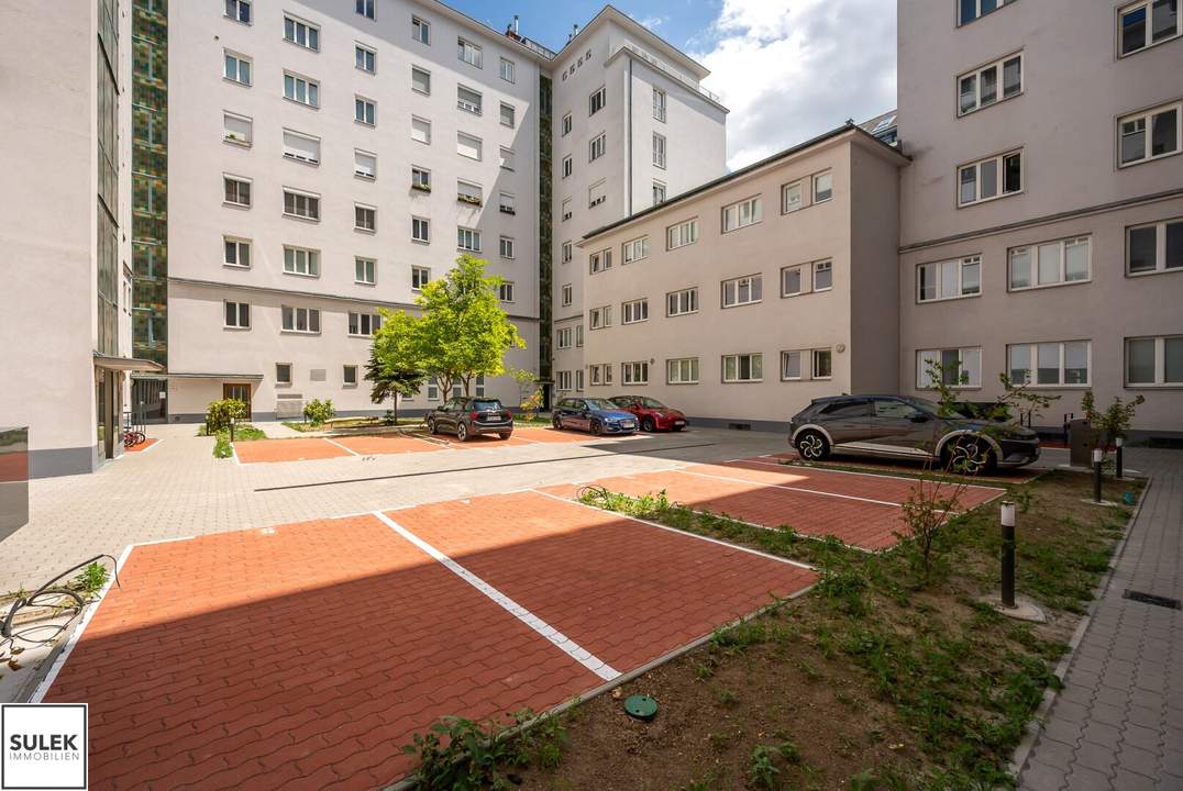 Innenhof-PKW-Abstellplatz in 1010 Wien – Schottenring 28 (U2/U4) – ab sofort verfügbar