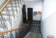 ZENTRALE LAGE - 1-Zimmerwohnung mit Balkon beim Schillerplatz!
