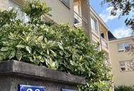 GROSSZÜGIGE FAMILIENWOHNUNG IN HIETZINGER BESTLAGE