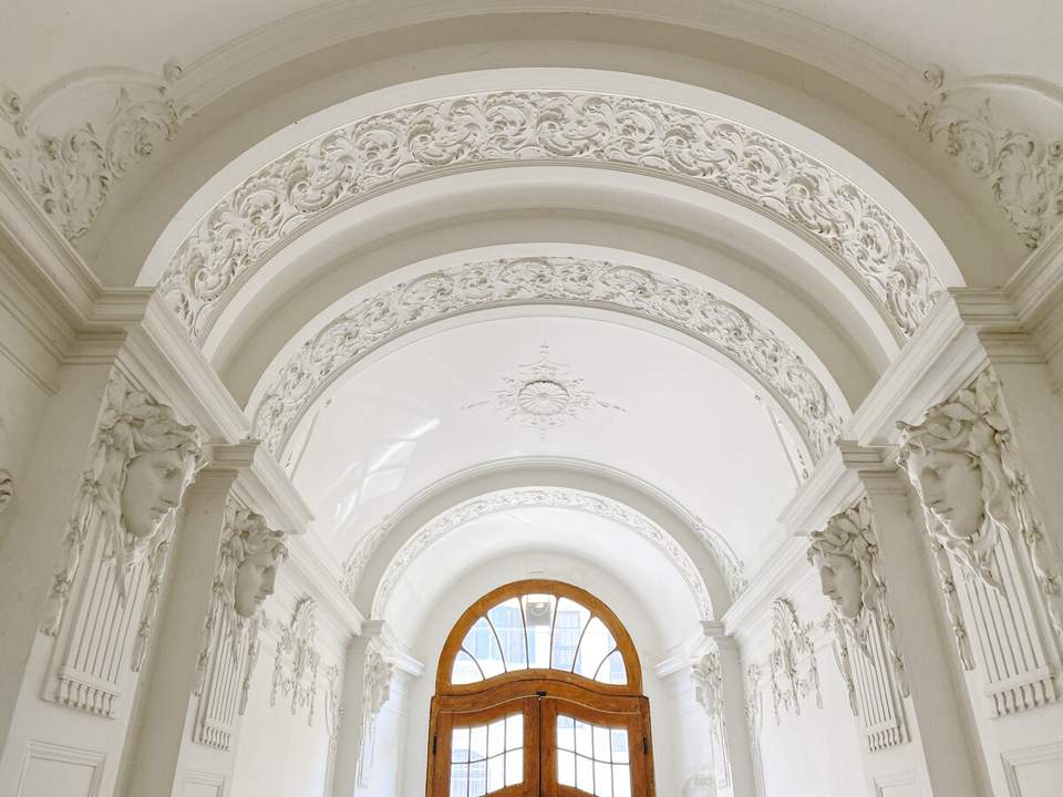 Vielseitig verwendbares Studio im prachtvollen Gründerzeithaus