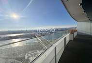 Außergewöhnlicher Balkon, Sonne fast den ganzen Tag, Ausblick wohin das Auge reicht: Neubau Erstbezug DANUBEFLATS
