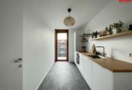 Nachhaltig Wohnen im Grünen - Neubaustandard – Modern ausgestattete helle 2-Zimmer-Wohnung mit Balkon in der begehrten SolarCity-Pichling!