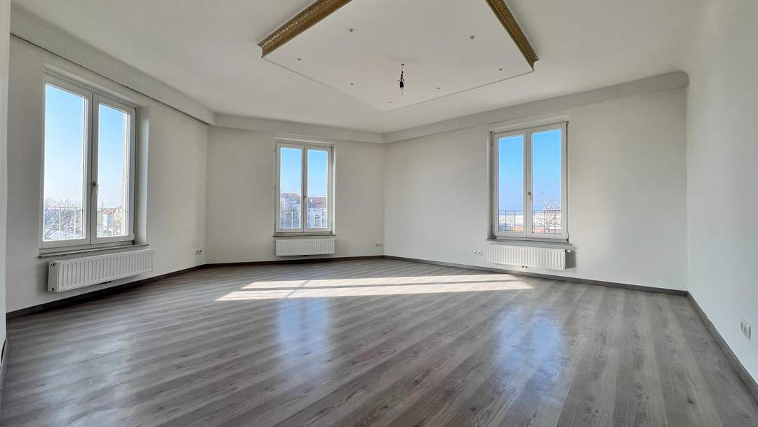 Große Wohnung mit Balkon – flexibel auf 4–5 Zimmer anpassbar