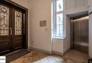 Großzügige 3 Zimmer Altbau-Wohnung mit gemütlicher Innenhof-Terrasse (50m²) &amp; U4-Anbindung - ab 1.10.25 beziehbar!