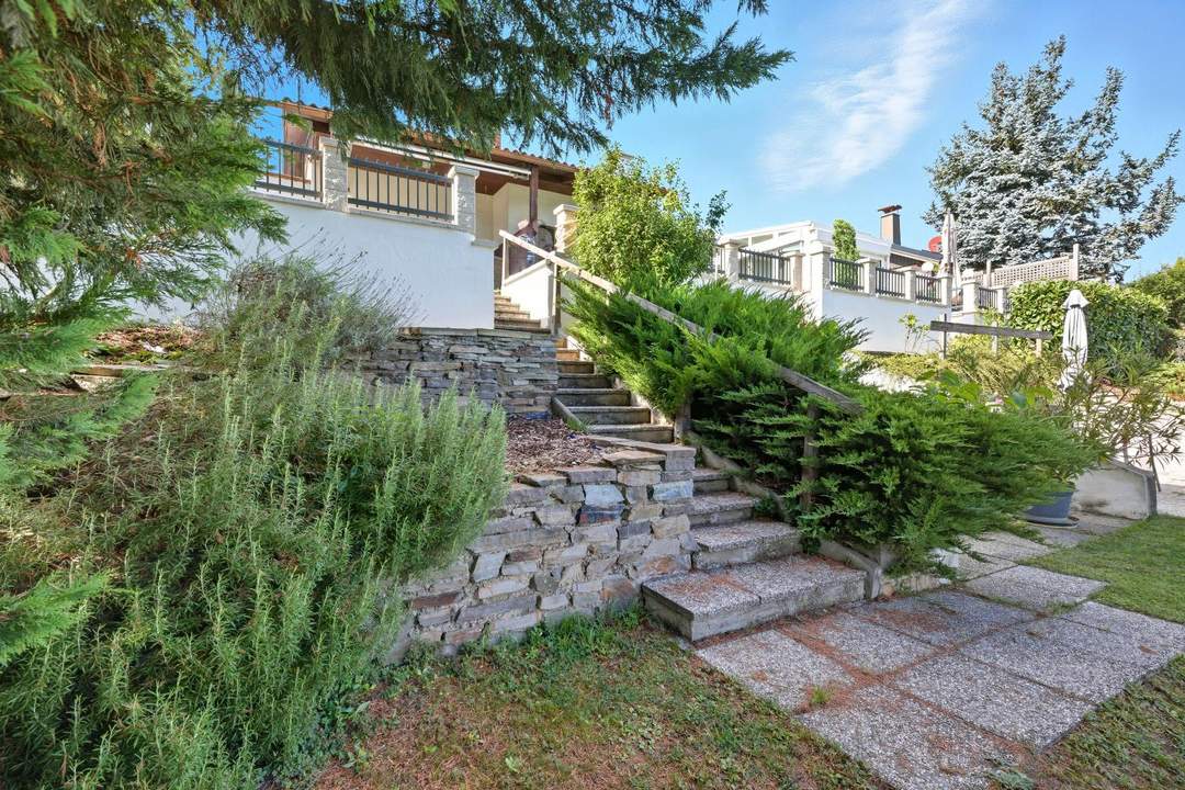 HAUPT-UND NEBENWOHNSITZ MÖGLICH! Traumhafte Seelage nahe Wien: Rückzugsort im Grünen mit Terrasse und eigenem Seezugang am Mariensee!