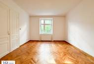 Helle 3 Zimmer Stilaltbauwohnung mit kleinem Balkon