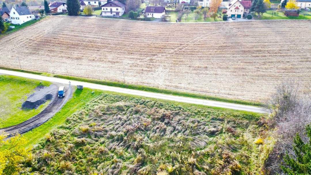 Sehenswerter Baugrund im wunderschönen Ehrenhausen an der Weinstrasse