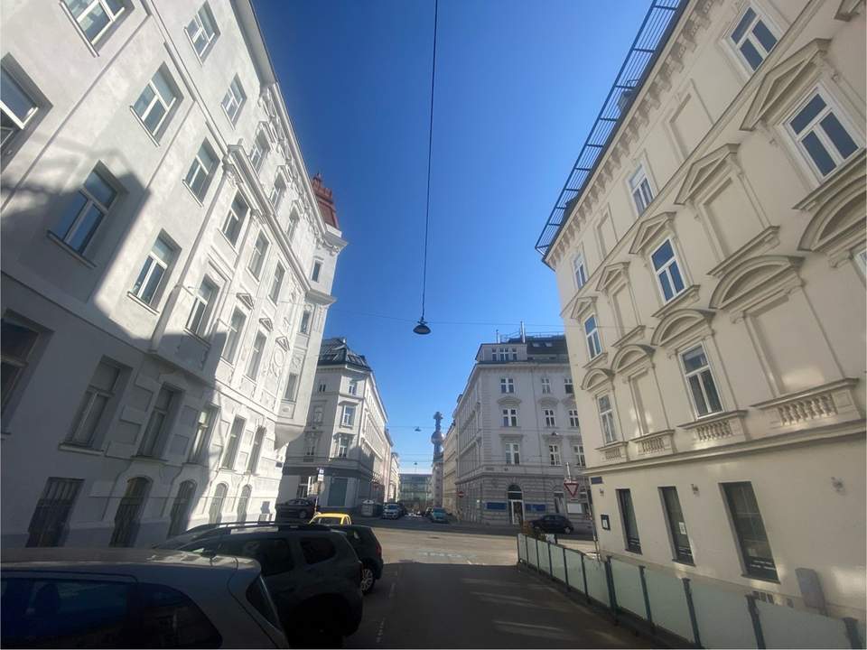 Investment - Chance - Anlage ALTBAU 4 Zimmer Wohnung DÖBLING