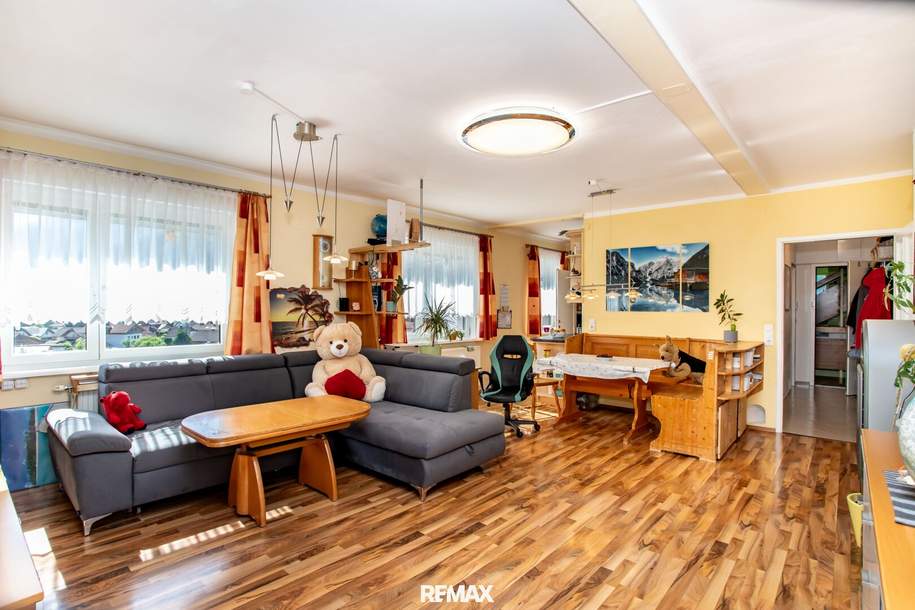 Wohnen mit Traunsteinblick – großzügige 3-Zimmer-Wohnung mit Loggia, Garage und viel Lebensqualität, Wohnung-kauf, 229.000,€, 4802 Gmunden