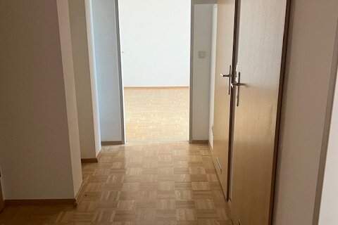 Auffallend exzellente Dachgeschoßwohnung nähe KF-Uni zu vermieten !, Wohnung-miete, 740,42,€, 8010 Graz(Stadt)