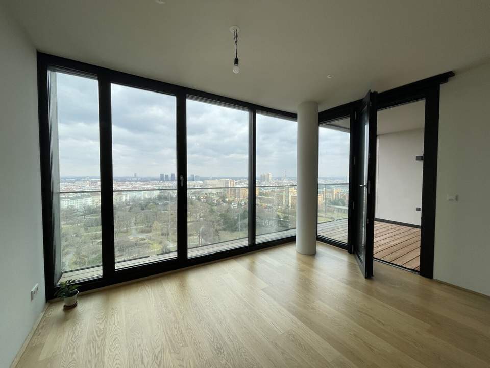 UNBEFRISTET: 2 Zimmer mit Loggia und vielen Extras im Haus