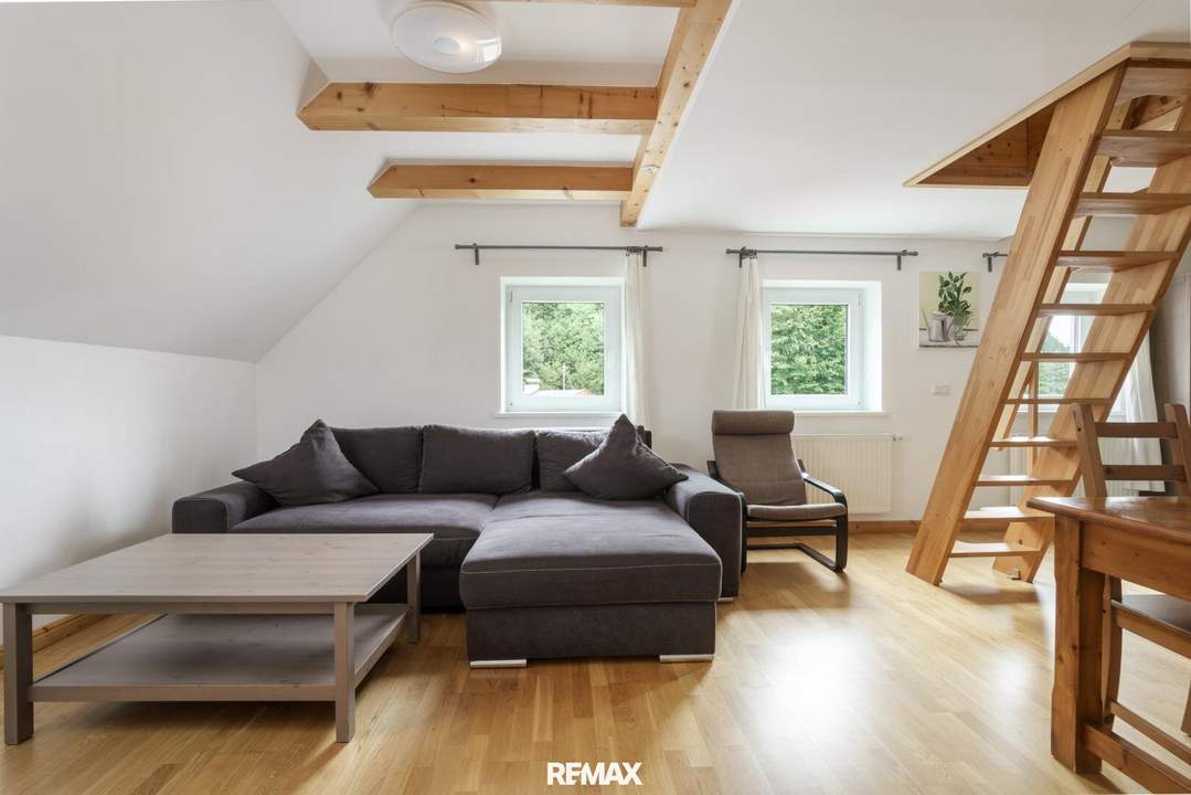 Vermietete Dachgeschoss-Maisonette mit weitem Wohngefühl &amp; solider Rendite