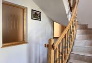 Sofort bezugsbereites, großzügiges Wohnhaus mit Fernblick und großem Garten