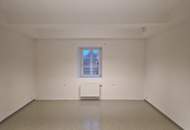 EHEMALIGE ROTES KREUZ ORTSSTELLE ALS STRASSENSEITIGE GEWERBEFLÄCHE, GESCHÄFTSLOKAL BZW. BÜRO IN BESTER FREQUENZLAGE