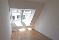Helle 2-Zimmer-Dachgeschosswohnung mit Terrasse - in der Koloniestraße