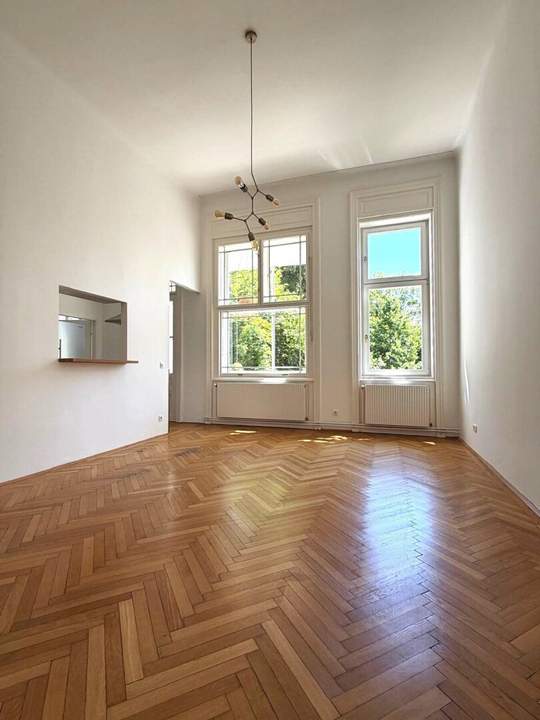 sehr schöne, helle und ruhig: 3-Zimmer-Altbau-Wohnung