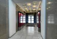 Beeindruckendes, neu saniertes Open Space Büro mit Balkon direkt auf der Mariahilferstraße zu mieten