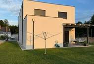Neuwertiges Wohnhaus in ruhiger Lage