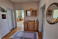 Einfamilienhaus mit Wintergarten in schöner Siedlungslage