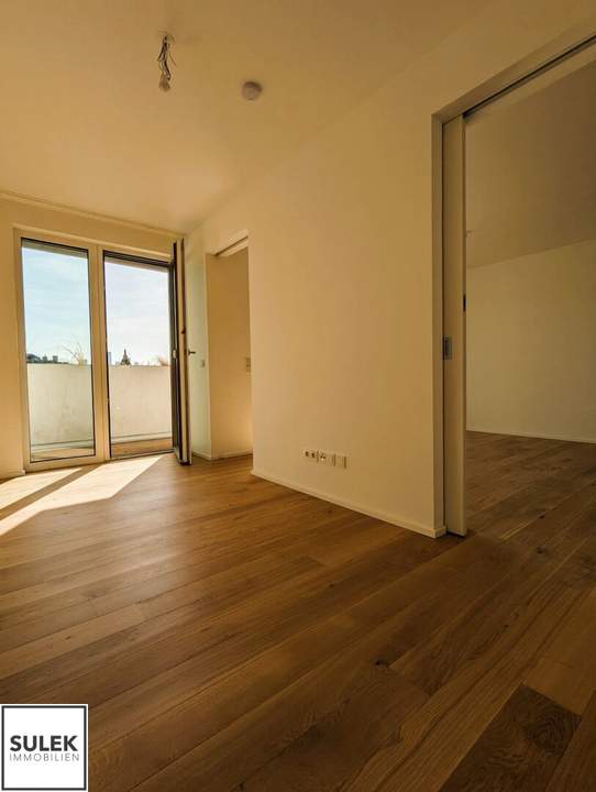 Zweitbezug im 5.OG: helle 2 Zimmer Wohnung m. südseitiger Loggia - ab Juni 2026 verfügbar
