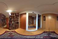 Sonnenhang trifft auf Weitblick! Großzügiges Einfamilienhaus in begehrter Lage von Langaberg