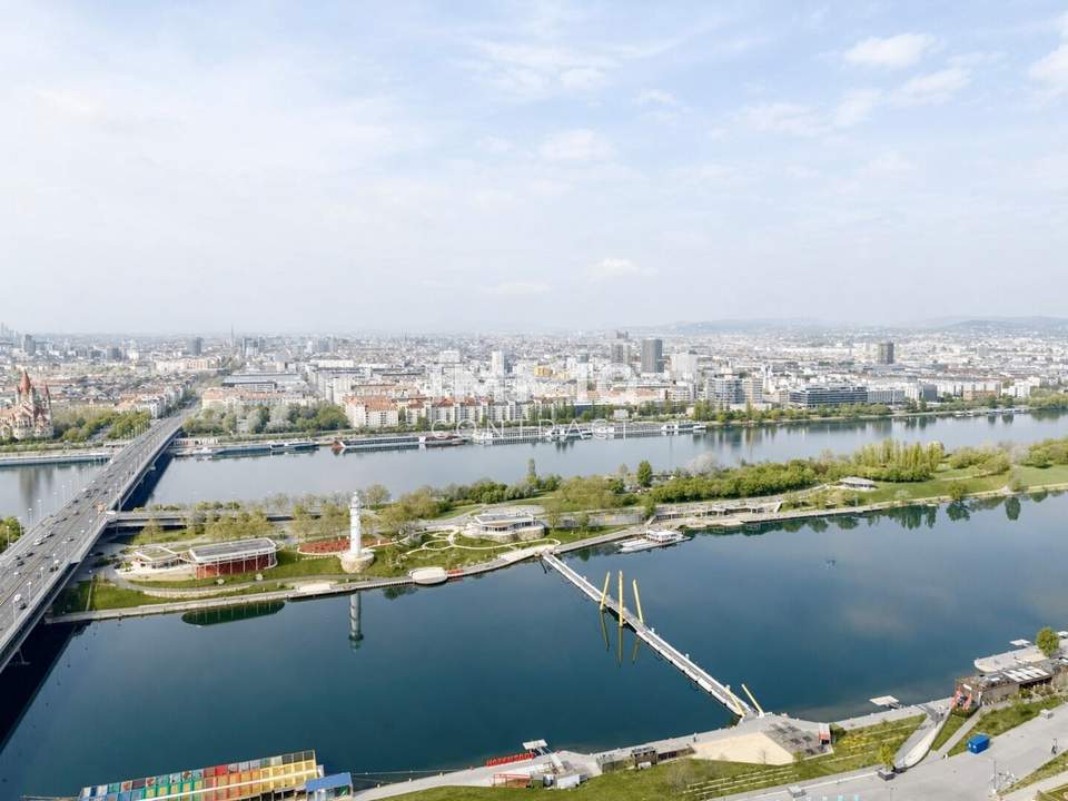 45. Etage - DC2 Tower: Exklusive Studio mit Sonnenuntergang View