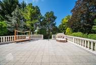 Elegantes Haus mit großzügiger Terrasse und gepflegtem Garten