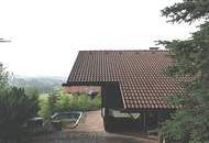 Schörfling am Attersee: Baugrundstück mit Holzblockhaus in erhabener Lage mit Fernsicht!