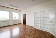 Gewerbeimmobilie - Büro trifft auf vielseitigen Großraum