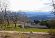 Großer Baugrund mit Blick zu den Bergen