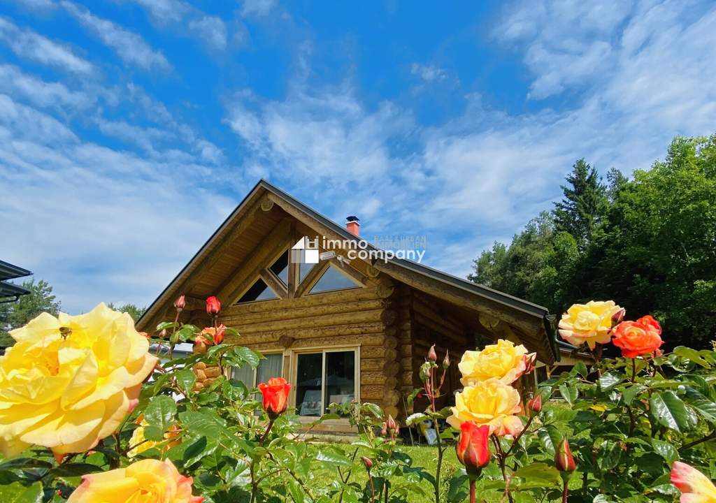 Beeindruckendes, kanadisches Blockhaus mit Garten in St. Margareten