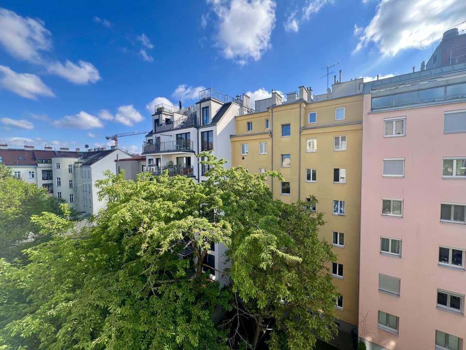 Unsaniert &amp; einzigartig – Altbaujuwel mit Potenzial