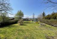 Ehemaliger Heuriger in den Sooßer Weingärten mit 2 Wohneinheiten und riesigem wundervollem Garten