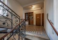 ++KLNB121++ Renovation Opportunity: Well-Located Studio Apartment with Airbnb Potential