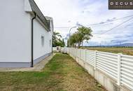 EXKLUSIVES SEEHAUS MIT EIGENEM STEG