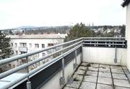 SONNIGE DACHGESCHOSS-MAISONETTE NAHE HANUSCH KRANKENHAUS