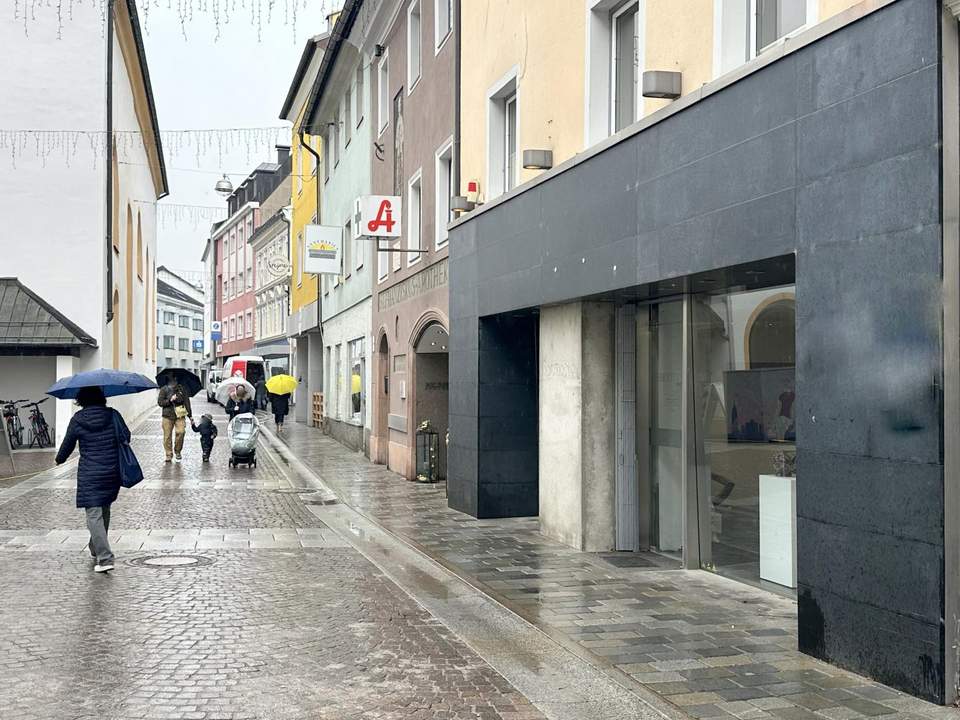 sehr schönes Geschäftslokal in der neu gestalteten Muchargasse