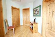 Grandiose Aussicht: Wohnen und Arbeiten in natürlichem Ambiente - Weinkeller und Garage