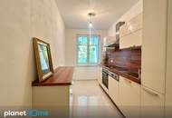 Exklusives Wohnen zwischen Schloss Schönbrunn und Hietzing: Maisonettewohnung mit Loggia