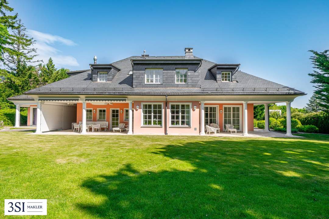 Luxuriöse Villa in Gießhübl: Stilvolles Wohnen mit Pool & traumhaftem Garten!