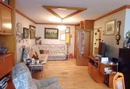 "Ruhige Lage mit Loggia und Garage"