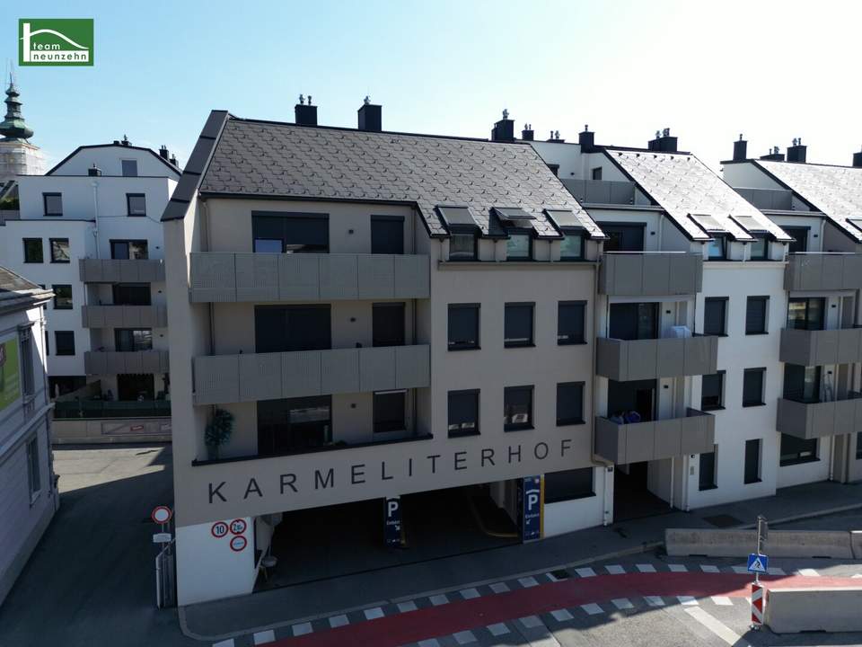 EINZIEHEN & WOHLFÜHLEN im Karmeliterhof - geräumige 2-Zimmer-Wohnung in Bestlage!