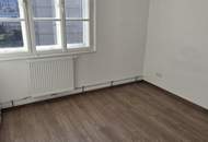 Lichtdurchflutete 2 Zimmer Wohnung in ruhiger Lage