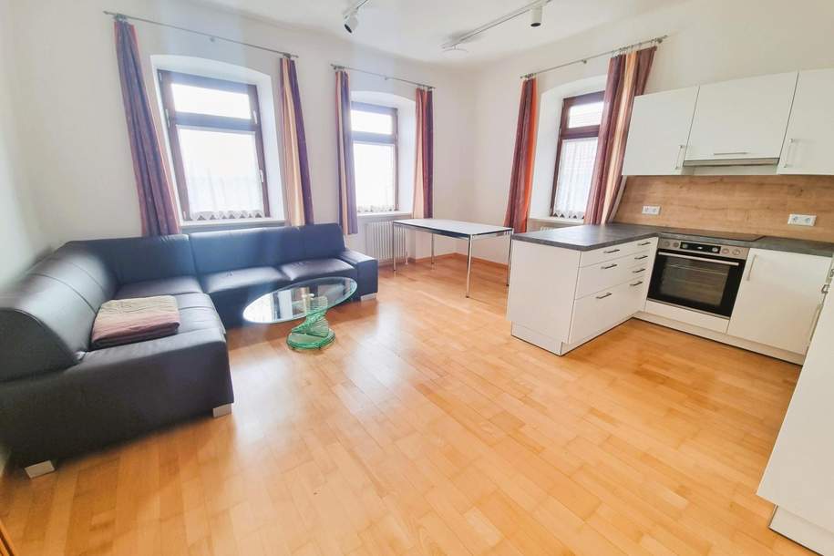 Großzügige 4-Zimmer-Wohnung im Zweiparteienhaus mit Garten und Carport, Wohnung-miete, 1.390,00,€, 5164 Salzburg-Umgebung