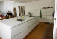 Exklusiver Bungalow mit Pool auf großem Grund!