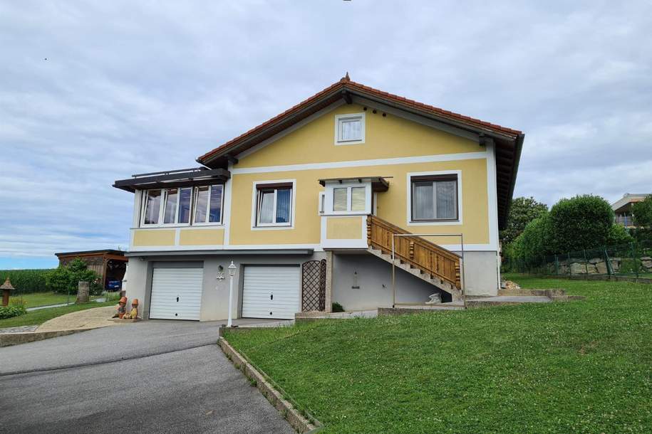 Beeindruckende Haushälfte mit Wintergarten und Eigengarten in herrlicher Aussichtslage, Haus-miete, 1.295,97,€, 8200 Weiz
