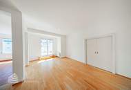 Großzügige 4-Zimmer Altbauwohnung mit Terrasse