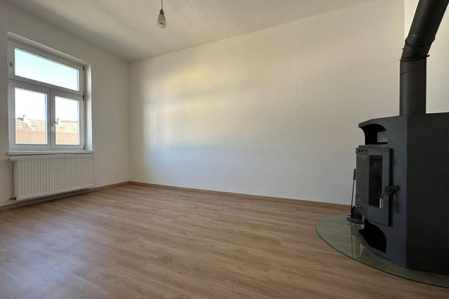 teilsanierte Mietwohnung in Leoben + tolle und ruhige Wohnlage ++, Wohnung-miete, 575,00,€, 8700 Leoben