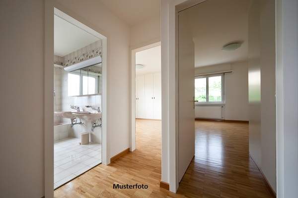 Geräumige 4-Zimmer-Wohnung mit 2 Balkonen