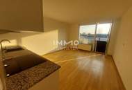 Nette , sonnige 2 Zimmer Wohnung mit Wintergarten in der Kreuzgasse